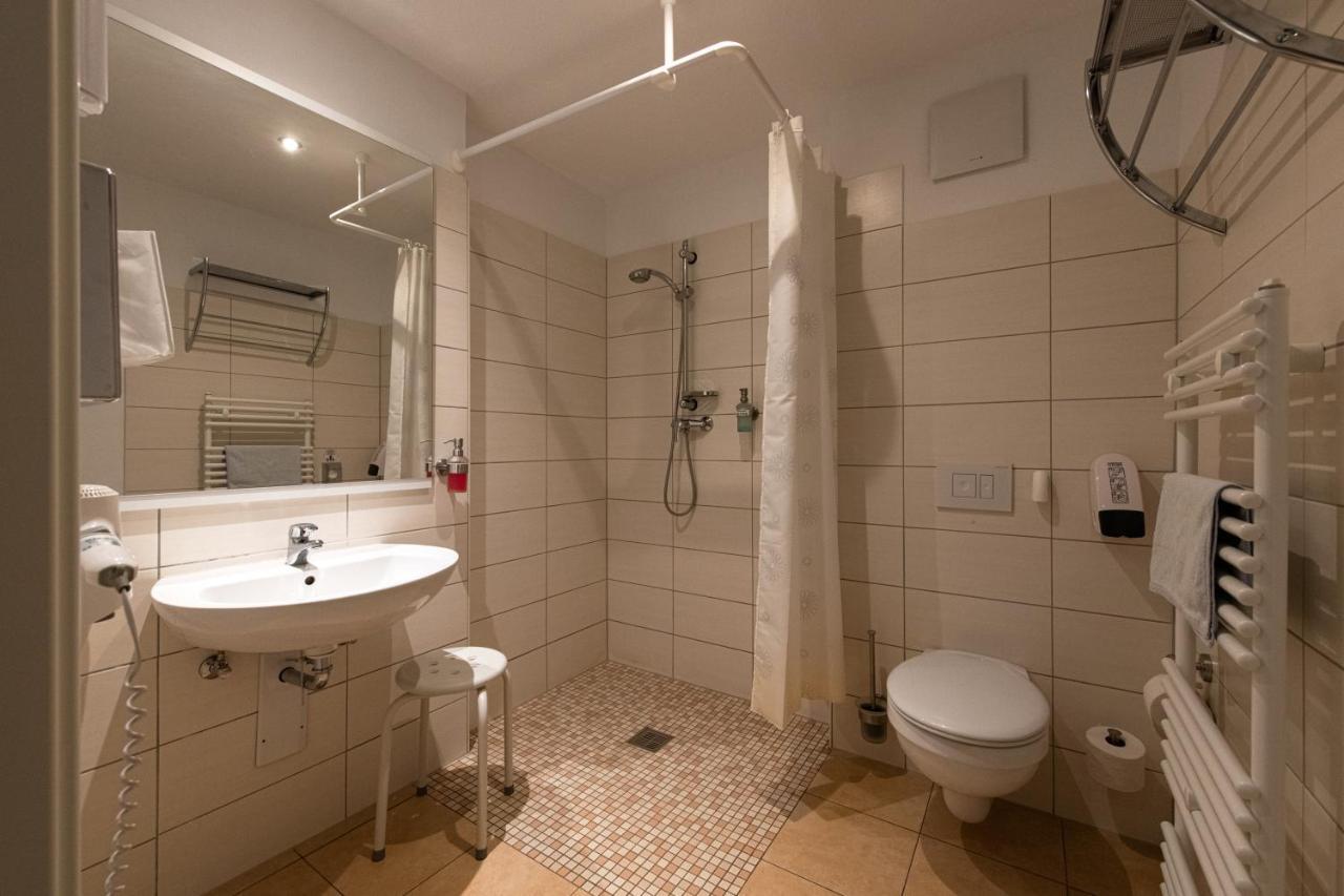 Elxleben bei Arnstadt Pension-Cafe-Libelle מראה חיצוני תמונה
