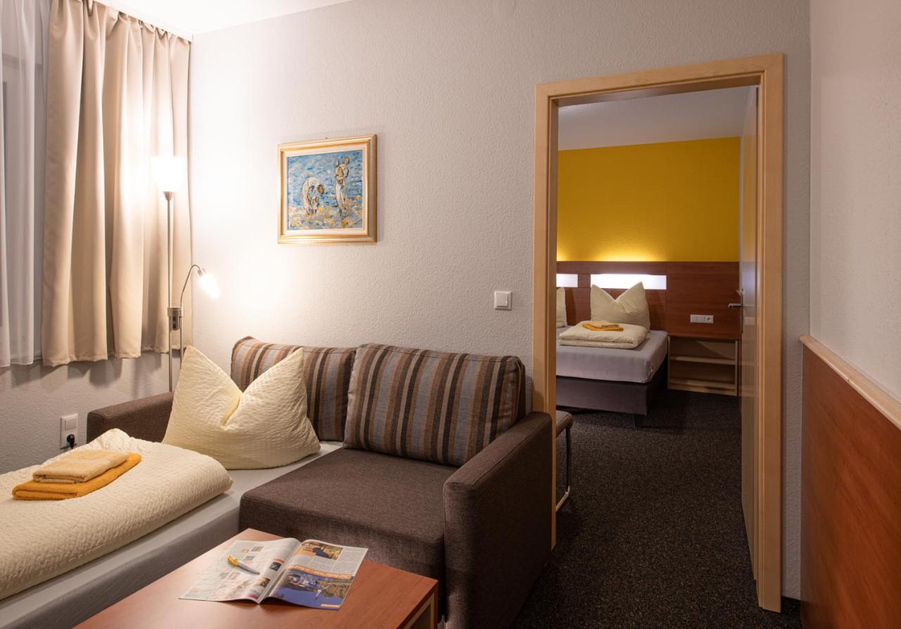 Elxleben bei Arnstadt Pension-Cafe-Libelle מראה חיצוני תמונה